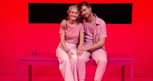 Kevin et Élise sur un banc
